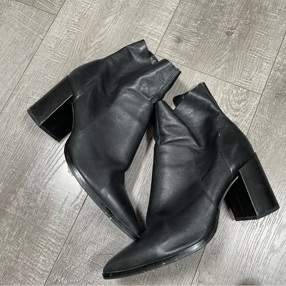 Toni Bianco BRAZEN BLACK LUXE Leather Black Ankle Boots size 9.5 - Picture 1 of 8